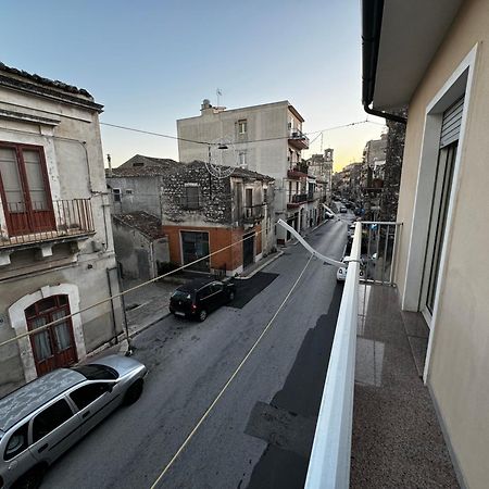 Casa Vacanze La Melagrana Modica Esterno foto
