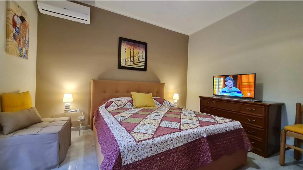 Casa Vacanze La Melagrana Modica Esterno foto