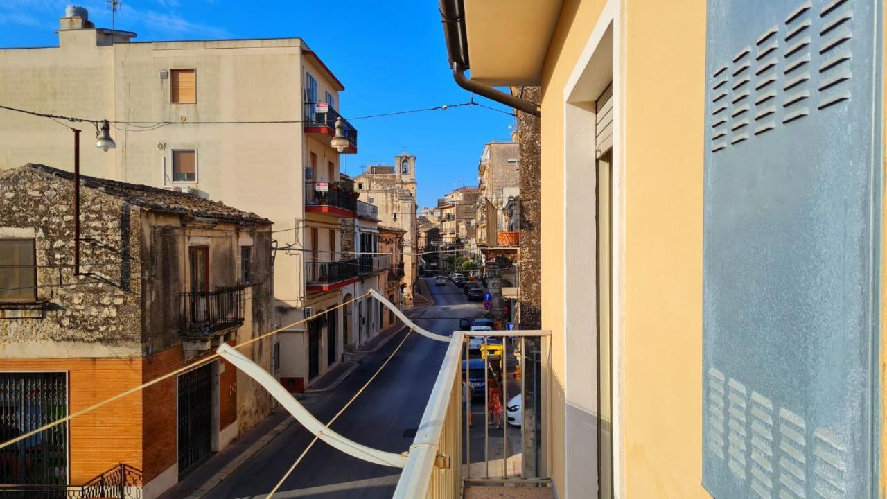 Casa Vacanze La Melagrana Modica Esterno foto